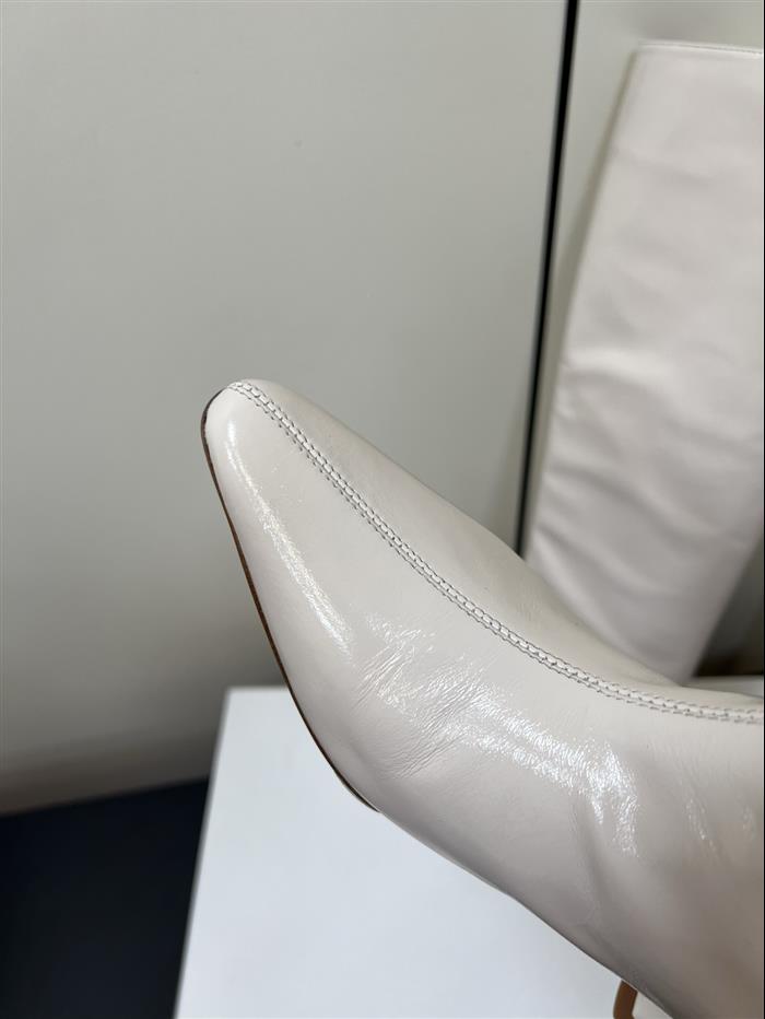 20251128174331915 480